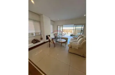 Casa em condomínio fechado com 3 quartos para alugar no Alphaville, Santana de Parnaíba 