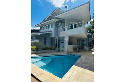 Casa em condomínio fechado com 4 quartos para alugar no Alphaville, Santana de Parnaíba 