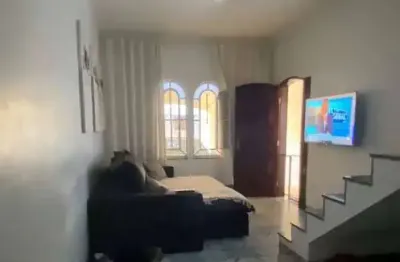 Sobrado espaçoso com quintal e área gourmet – jardim eliane / aricanduva