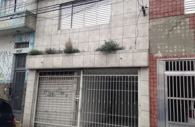 Casa com 2 quartos à venda na Rua Felisbina Ferreira, 11, Vila Carrão, São Paulo