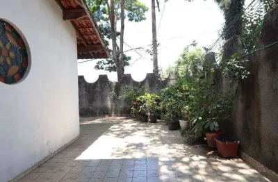 Casa à venda na Rua Alocásias, 110, Vila Industrial, São Paulo