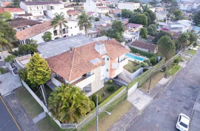 Casa de esquina - 313m² - terreno 540m² - pilarzinho