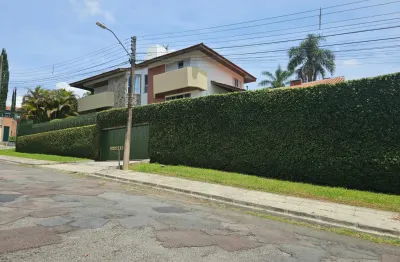 Casa 4 quartos / 2 suítes / 4 vagas - 313m² privativo -540m² terreno, de esquina, piscina