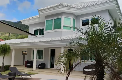 Casa à venda 4 quartos , terreno com 600m² no Recreio dos Bandeirantes