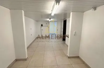Sala comercial com 3 salas para alugar no Velha, Blumenau 