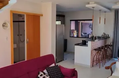 Linda casa em condomínio fechado com segurança 24 horas para vc e família