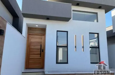 Casa com 2 suítes, churrasqueira no jardim atlântico central