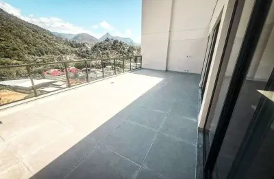 Casa com 3 quartos à venda na Estrada União e Indústria, Itaipava, Petrópolis