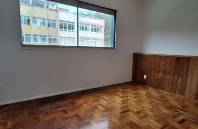 Venda - apartamento 1 quarto com dependência no centro histórico
