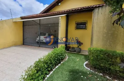 Casa à venda com 3 quartos, sendo 1 suíte, no bairro Jardim Paulistano em Campina Grande