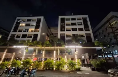 Cobertura à venda - PORTEIRA FECHADA - com 2 quartos, sendo 1 suíte no bairro Tambaú em João Pessoa