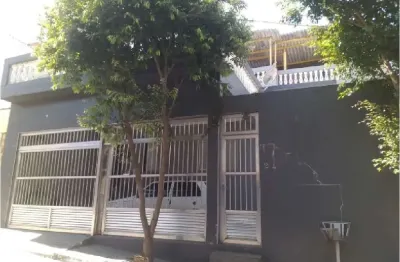 Casa Espaçosa em Ótima Localização no Tucuruvi - Próximo ao Metrô!