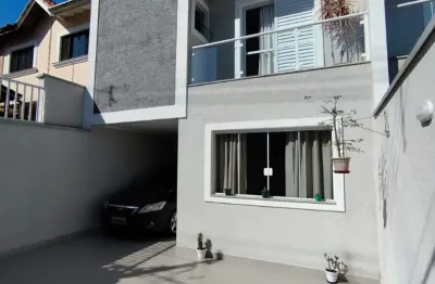 Lindo sobrado na vila rosália com 03 quartos closet e 01 suíte 3 vagas de garagem.