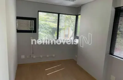 Sala comercial com 3 salas para alugar na Rua São Vicente de Paulo, 95, Santa Cecília, São Paulo