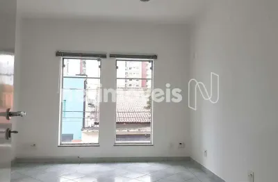 Casa comercial com 4 salas para alugar na Rua Valois de Castro, Vila Nova Conceição, São Paulo