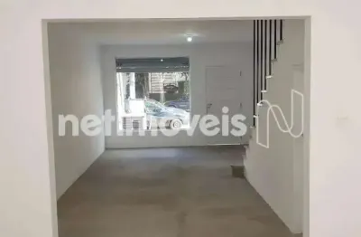 Ponto comercial com dois pavimentos, localização privilegiada, ideal para escritório ou loja