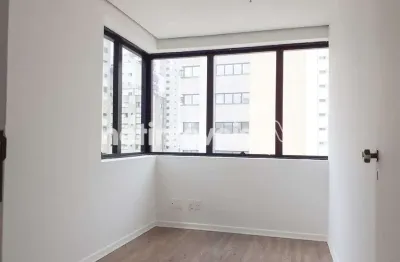 Sala comercial com 3 salas para alugar na Rua Botucatu, 572, Vila Clementino, São Paulo