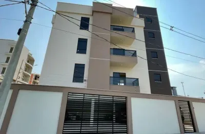 Apartamento amplo e diferenciado no Condomínio Jardim São João, ideal para quem busca conforto, espaço e exclusividade