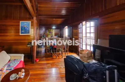 Casa com 3 quartos à venda na Rua Sagitário, 69, Santa Lúcia, Belo Horizonte