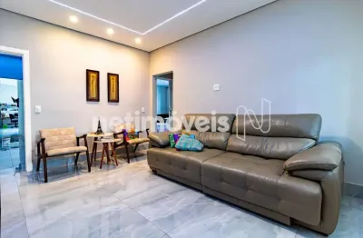 Casa com 3 quartos à venda na Rua Caldeira Brant, Sagrada Família, Belo Horizonte