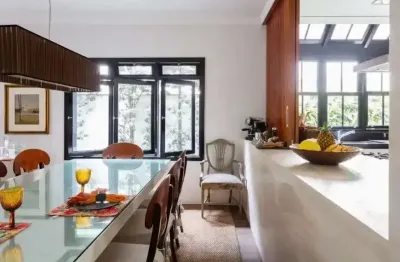 Casa com 3 quartos para alugar na Praça Monteiro Lobato, 478, Butantã, São Paulo