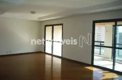 Apartamento com 3 quartos para alugar na Rua Itapaiuna, Jardim Morumbi, São Paulo
