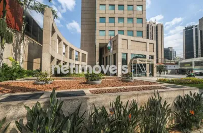 Sala comercial para alugar na Rua Verbo Divino, Chácara Santo Antônio, São Paulo