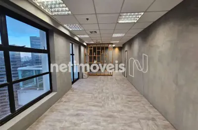 Sala Comercial para Locação no Brooklin 137m²;, 2 Vagas, Próximo à Estação morumbi.