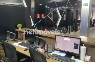 Prédio para alugar na Rua do Estilo Barroco, Chácara Santo Antônio, São Paulo