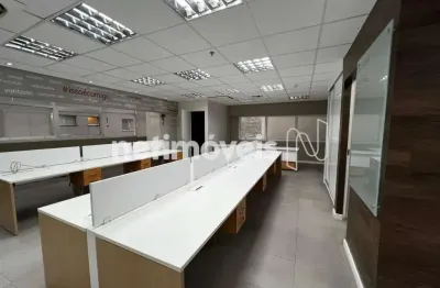 Sala comercial com 2 salas para alugar na Rua Tabapuã, Itaim Bibi, São Paulo