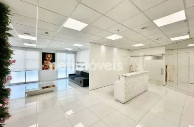 Conjunto comercial - com layout de clínica para locação  pode atender diversas especialidades