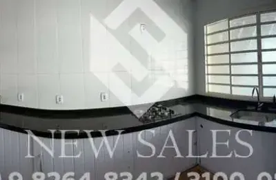 Vendo ótima casa no jardim nova esperança 3 quartos sendo 1 suíte