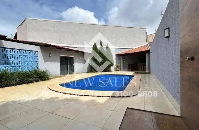 Casa com 3 quartos à venda na Avenida Londres, 32, Jardim Europa, Goiânia
