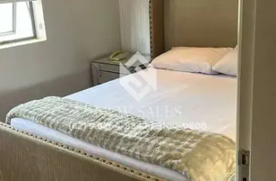 Apto- 2 quartos, 2 banheiros, 58 m², 2 vagas, armários- setor oeste