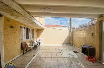 Sobrado na vila tupi com 3 dorms - 5 vagas de garagem - lado praia!!