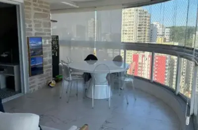 Alto padrão frente mar no canto do forte, 04 dorms+ dep de empregada!!!
