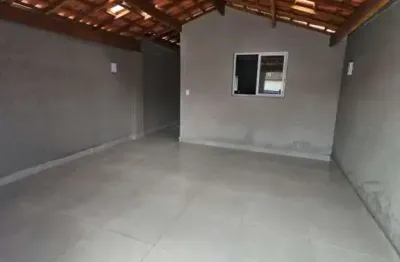 Linda casa geminada toda reformada com 2 suítes 2 vagas - financia!