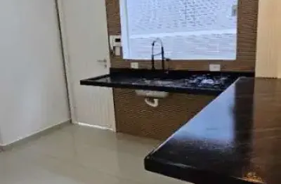 Linda casa térrea geminada - toda reformada - do ladinho da praia!