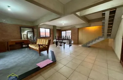 Não comprou ainda? cobertura 4 dorms 239m² a 2 quadras do mar!