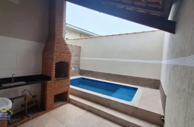 Linda casa geminada térrea com piscina! casa nova! confira!