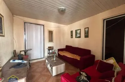 Casa no preço para reforma com 5 dormitórios, vem ver!