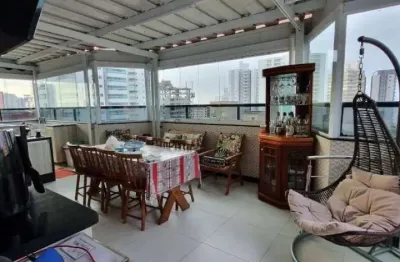 Cobertura, super aconchegante, com um espaço gourmt maravilhoso, para os encontros em família.