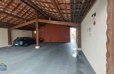 Ótimo negócio - sobrado de condomínio 01 dorm, 500 mts da praia