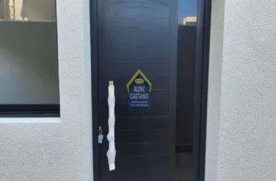 Casa condominio térrea à venda na vila guilhermina com 2 quartos e garagem! lado praia!!