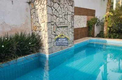 Espaçosa casa térrea no canto do forte com piscina e 3 quartos! - cód: act3558