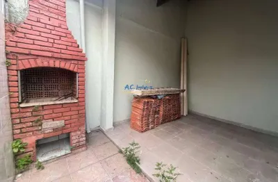 Casa 02 dormitórios com Churrasqueira no Caiçara!! - Cód: IST040