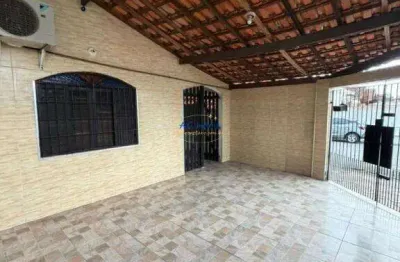 Espaçosa Casa Térrea de Esquina - 2 dorms na Vila Mirim - Apenas 350 mts da Praia!