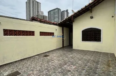 Espaçosa Casa Geminada 2 dorms Maracanã -  Apenas 230mts da Praia!