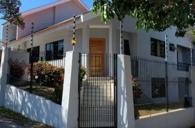 Casa com 5 quartos à venda no Jardim Pinheiros, Maringá 