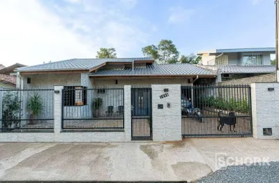 Casa com 3 dormitórios à venda, 195 m² por r$ 949.000,00 - itoupava central - blumenau/sc